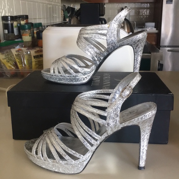 Adrianna Papell Shoes - Stunning Silver Adrianna Papell Heels w/ Box